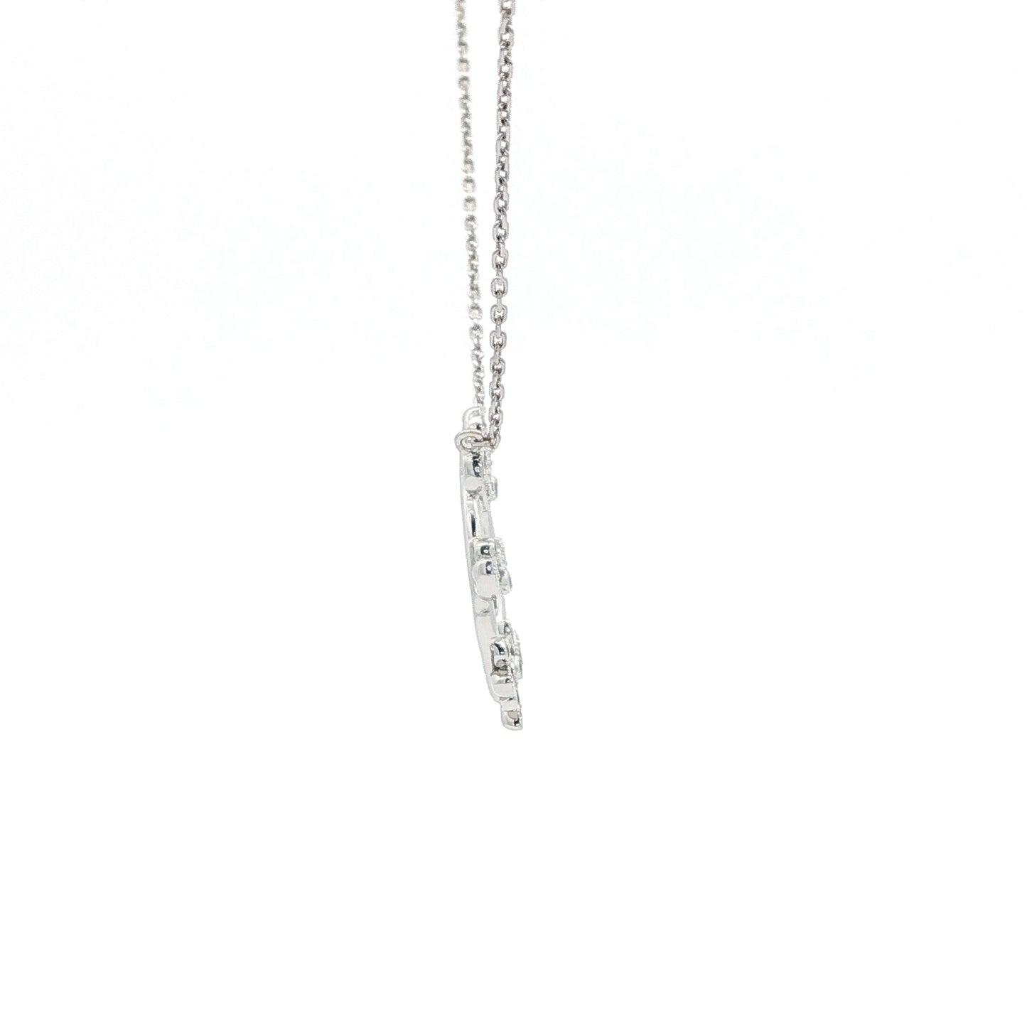 18kt White Gold Olive Circle Pendant